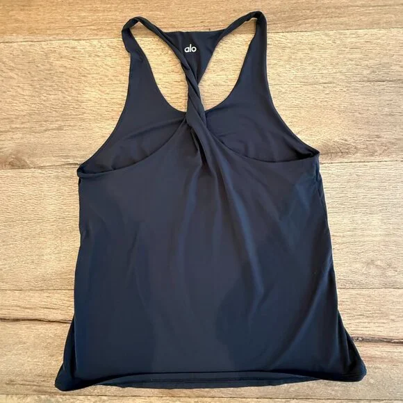 ALO Yoga Don't Get It Twisted Tank Size M *Black* - Picture 5 of 10